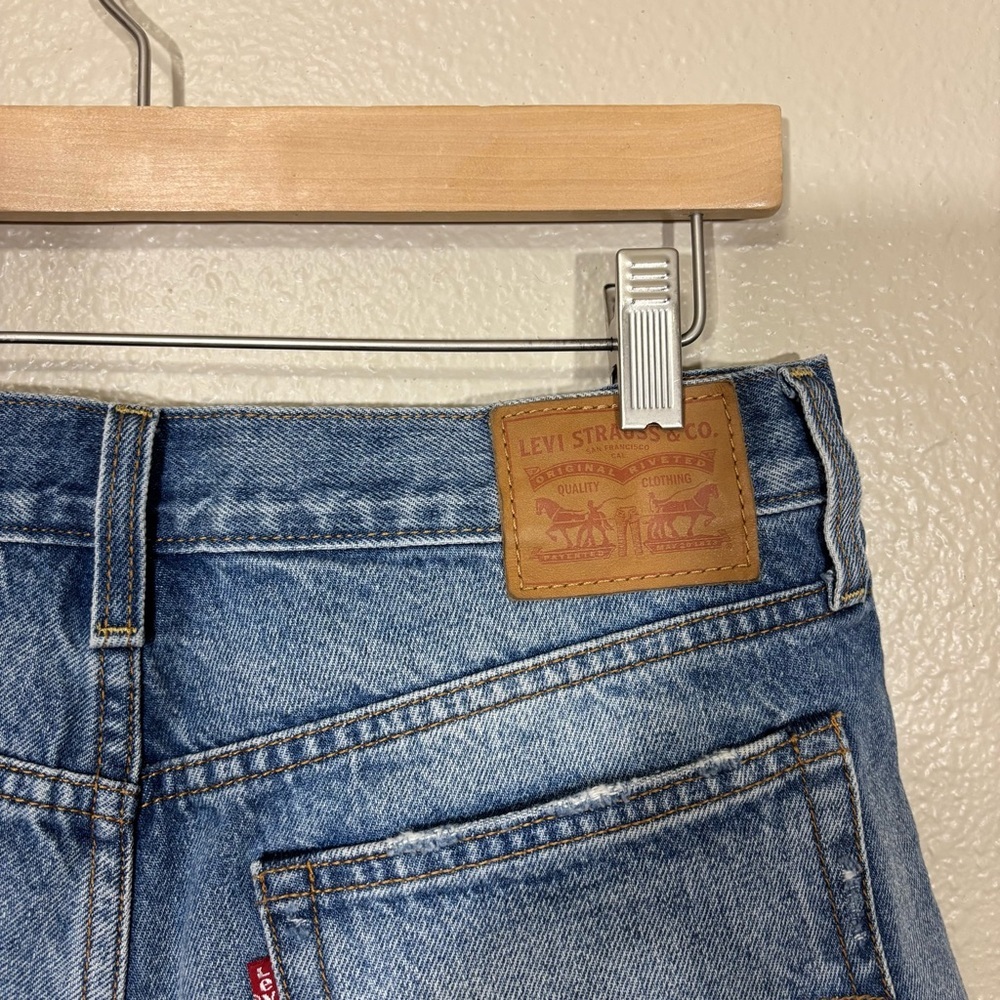Levi’s Denim Cut Off Button Fly Shorts Size 29 - Picture 4 of 7